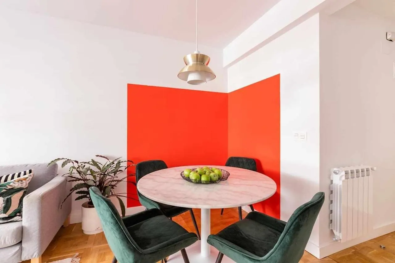 New Amara Suite Friends & Families Parking San Sebastian Spain